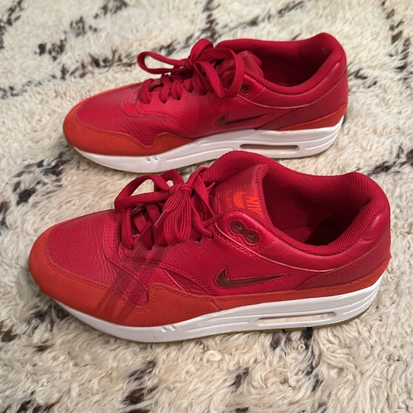 Nike red leather sneakers, us 7.5 - Picture 2 of 6